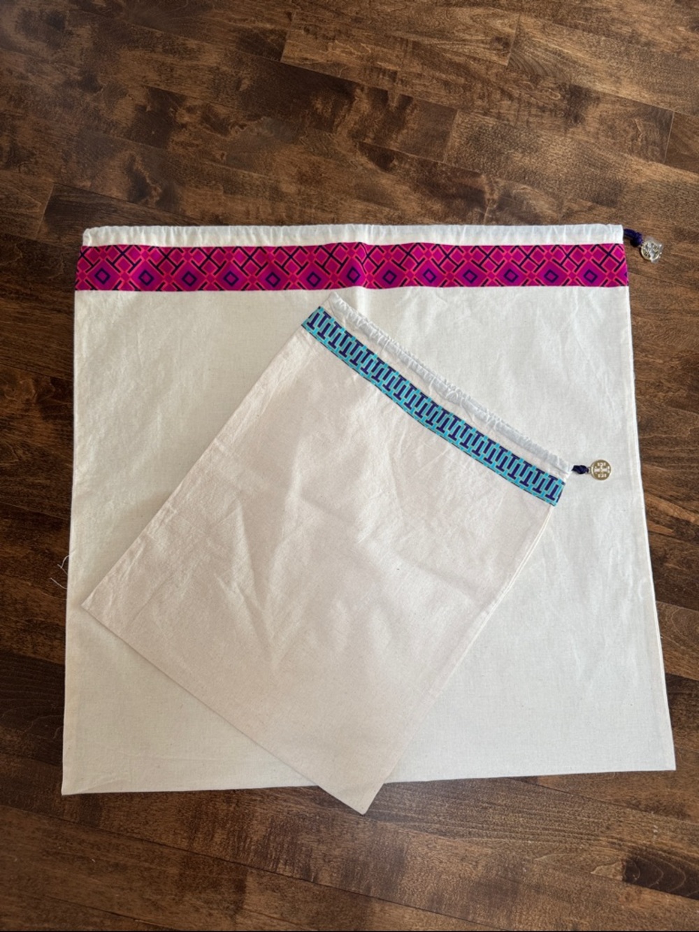 Tory Birch -Set of 2 White Drawstring Dust Bags with Pink & Blue Trim